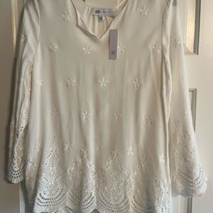 Elegant White Embroidered Women's Top